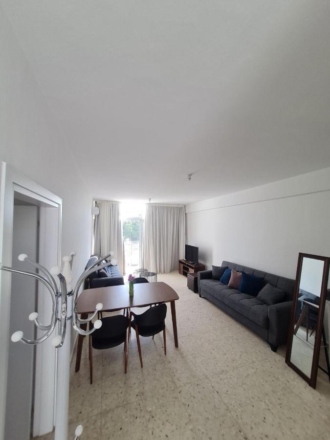 Paphos Almyria Apartments - By Imh Travel & Tours מראה חיצוני תמונה