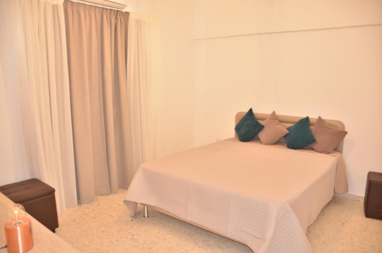 Paphos Almyria Apartments - By Imh Travel & Tours מראה חיצוני תמונה