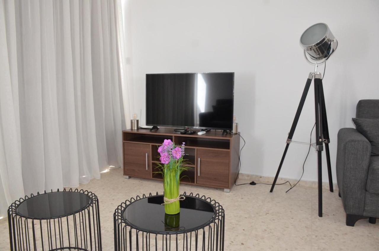 Paphos Almyria Apartments - By Imh Travel & Tours מראה חיצוני תמונה